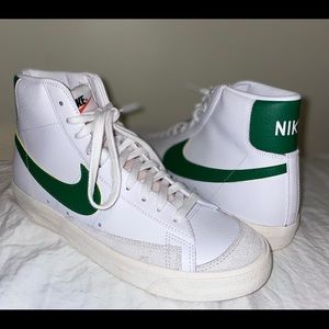 Nike blazers green
